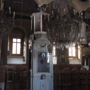 Εσωτερικό του ναού του Ακάθιστου Ύμνου.