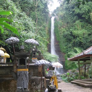 Gigit waterfall