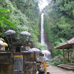 Gigit waterfall