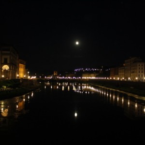 Full moon πάνω απ'την ponte Santa Trinita