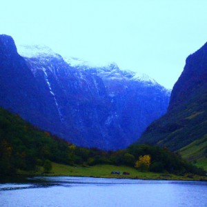 Στα γυρω Fjord