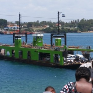 Τα ferry boat που συνδέουν την Μομπάσα με την απέναντι στεριά