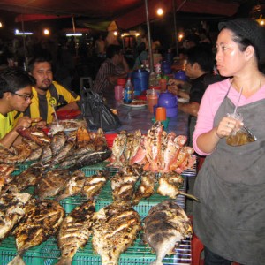 "Night life" στην Kota Kinabalu (Sabah)