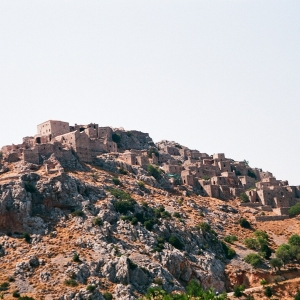 Ανάβατος. Ο... Μυστράς της Χίου.