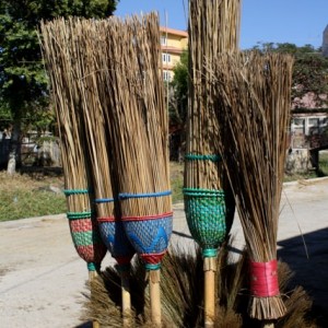 Σουρεάλ στο Nyaungshwe