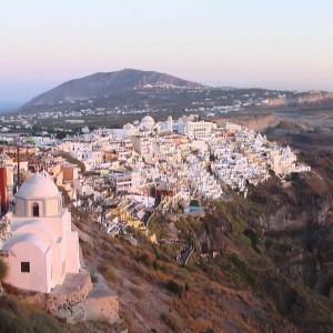 Περιμένωντας το ηλιοβασίλεμα στα Φυρά, Σαντορίνη