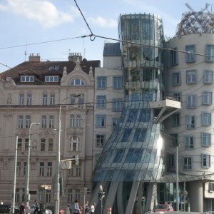 Πράγα - "Κτίριο που χορεύει" των Vlado Milunc και Frank O Gehry
