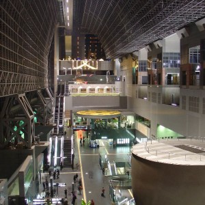 Ένα κτίριο κόσμημα. Kyoto Train Station