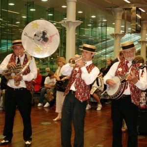 St Pancras station - περιμένοντας το τραίνο για Παρίσι (Eurodisney)