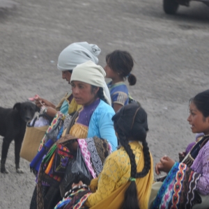 οι μεξικανοι απογονοι των προκολομβιακων πολιτισμων λμεκων,αζτεκων,μαγια,και ισπανων κονκισταδορες.στην περιοχη της επαρχιας τσιαπας ειναι αυτοχθονες ινδιανοι το 29%