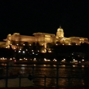 buda by πιο night