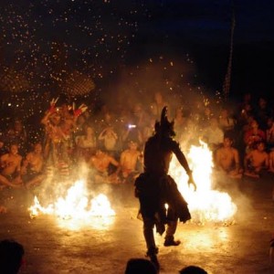 Μήνας του μέλιτος στου Ουλουάτου - Ινδονησία