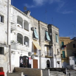 Bari