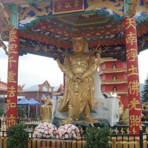 10000_Buddhas_monastery_7