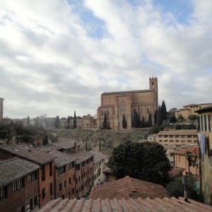 Basilica Cateriniana di San Domenico...από μακριά!!