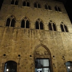 Palazzo Tolomei