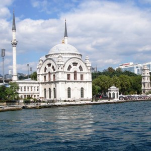 Dolmabache Camii