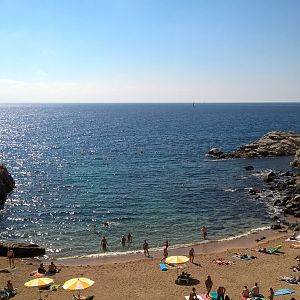 Tossa de Mar η παραλία πίσω από το κάστρο