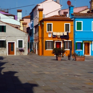 Στο γραφικό και χρωματιστό Burano