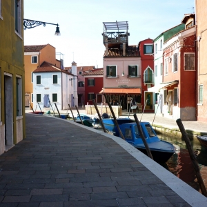 Στο γραφικό και χρωματιστό Burano