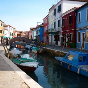 Στο γραφικό και χρωματιστό Burano