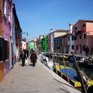 Στο γραφικό και χρωματιστό Burano
