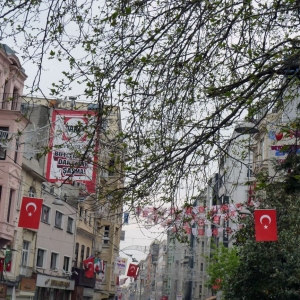 Λαοθάλασσα,μεσημέρι στην Istiklal