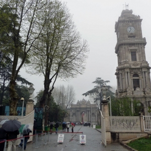 Επίσκεψη στο Dolmabahçe υπό βροχή