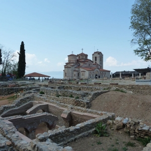 Plaoshnik, εκκλησία Αγίου Παντελεήμονα