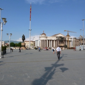 Η κεντρική πλατεία στα Σκόπια