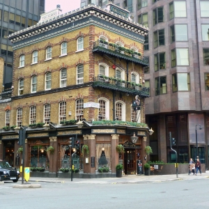 The Albert Tavern - Victoria St.