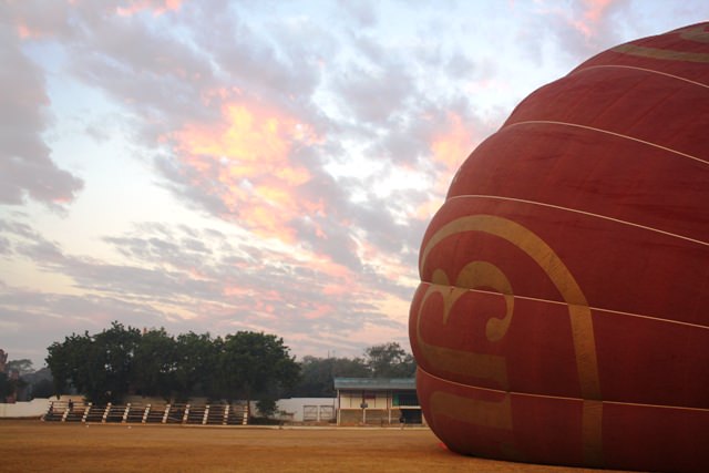 Αερόστατο το ξημέρωμα