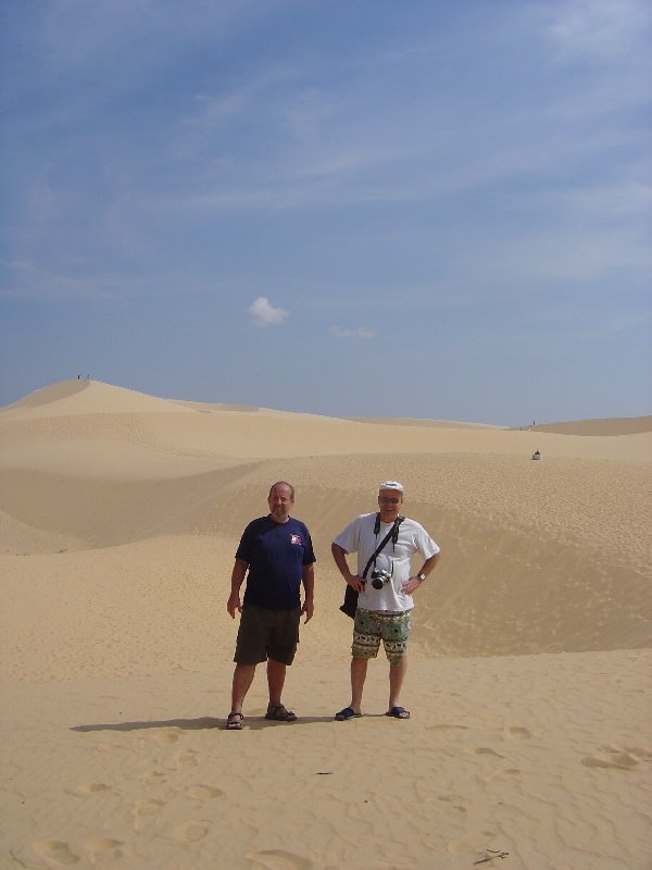 Αμμόλοφοι Mui Ne, Άνοιξη 2006