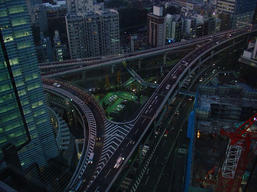 Ανισόπεδοι κόμβοι στο Roppongi!!