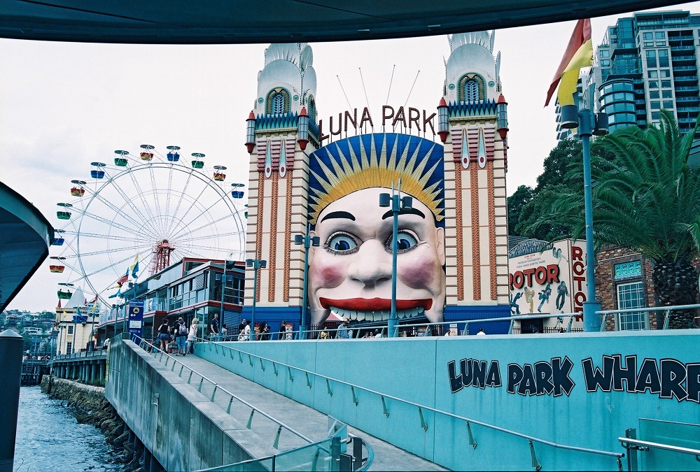 Είσοδος Λούνα Παρκ