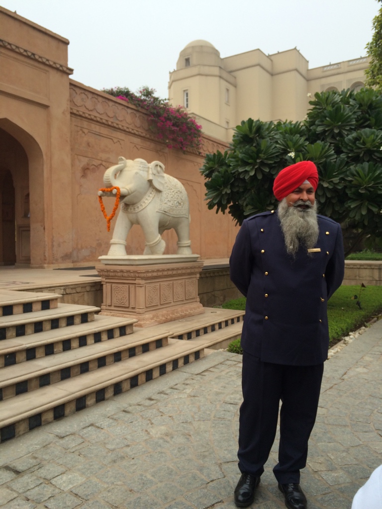 Είσοδος στο Oberoi Amarvilas