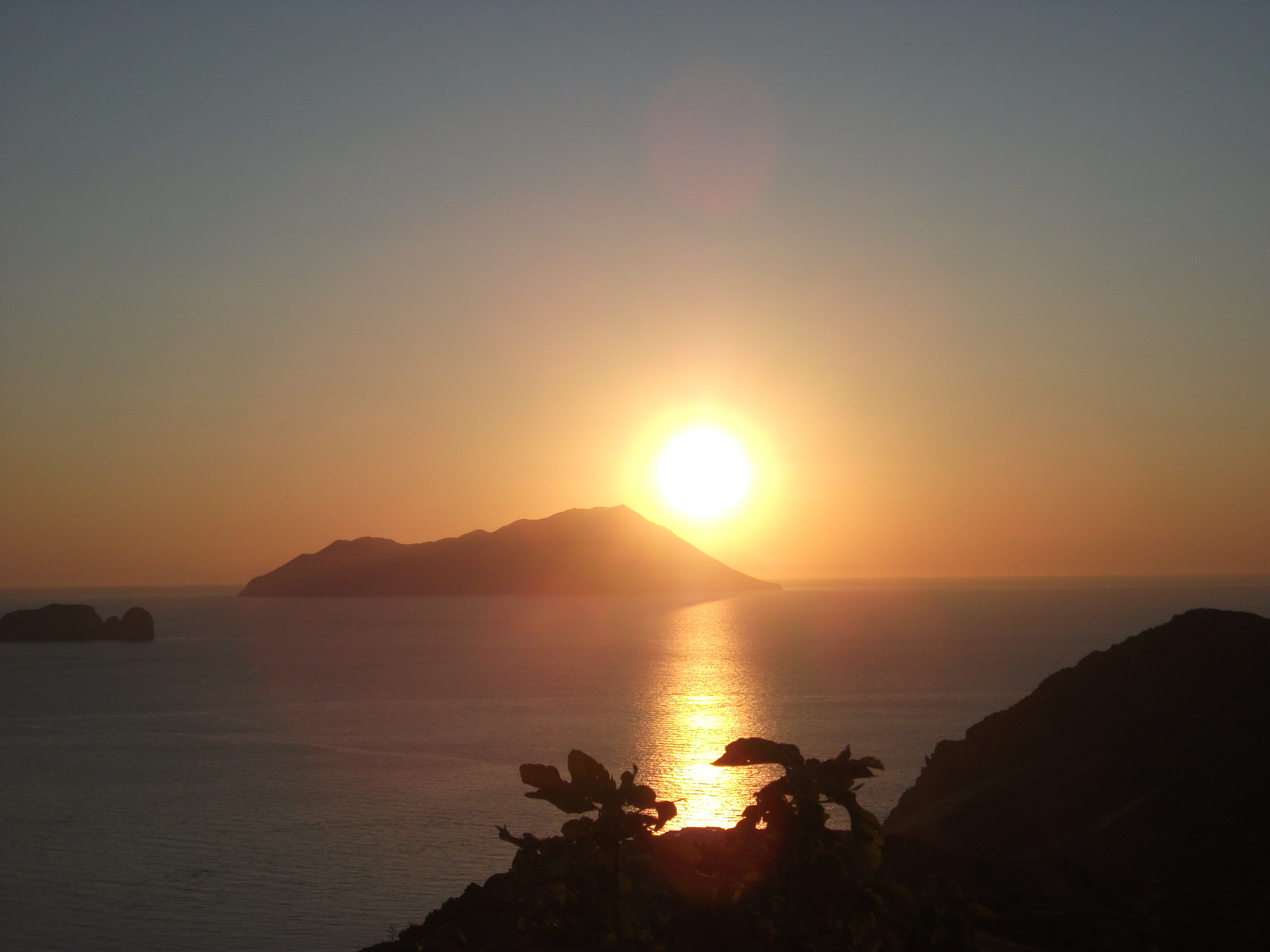Ηλιοβασίλεμα στην Πλάκα, Μήλος, Κυκλάδες