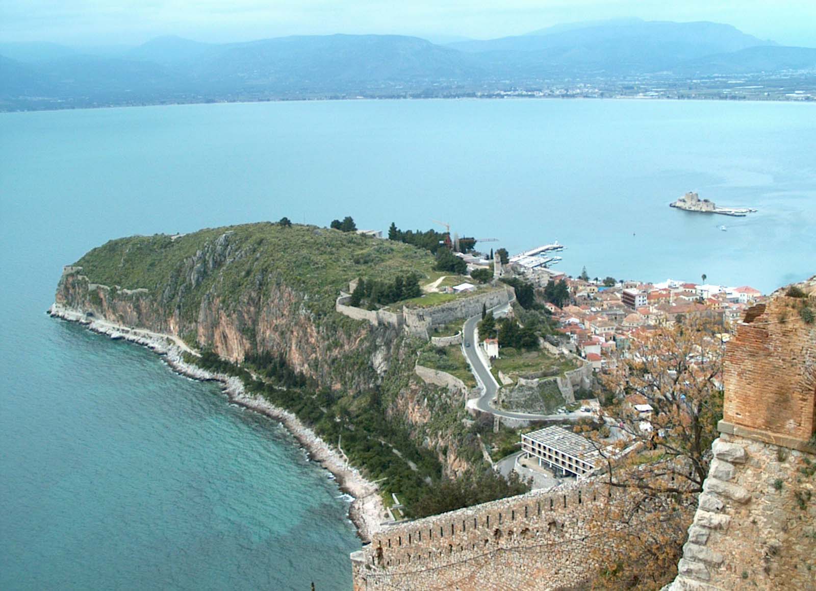 Η θέα από το Παλαμήδι. (Ναύπλιο)