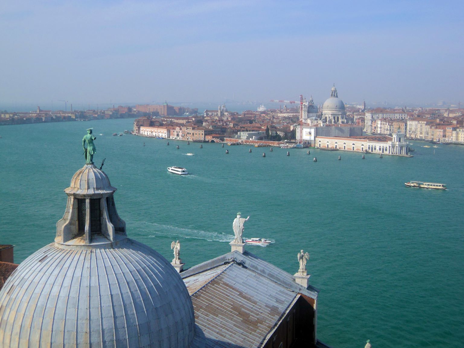 Η θέα από το καμπαναριό..Basilica Di San Giorgio Maggiore