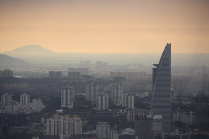 Θέα από τον KL TOWER μετά από απογευματινή βροχή - KUALA LUMPUR