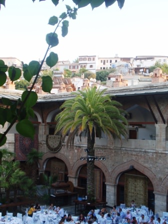 Κουσάντασι, Hotel Keravansaray 1618