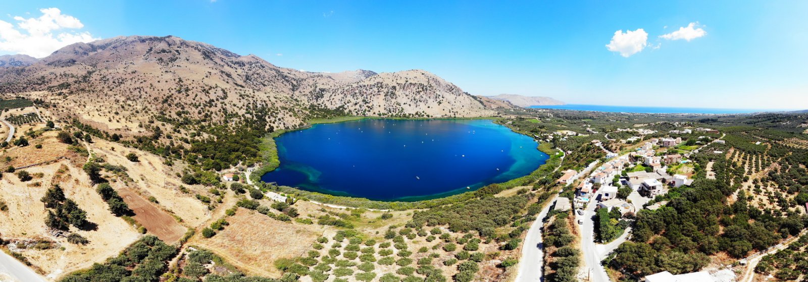 ΛΙΜΝΗ ΚΟΥΡΝΑ ΑΠΟ ΨΗΛΑ