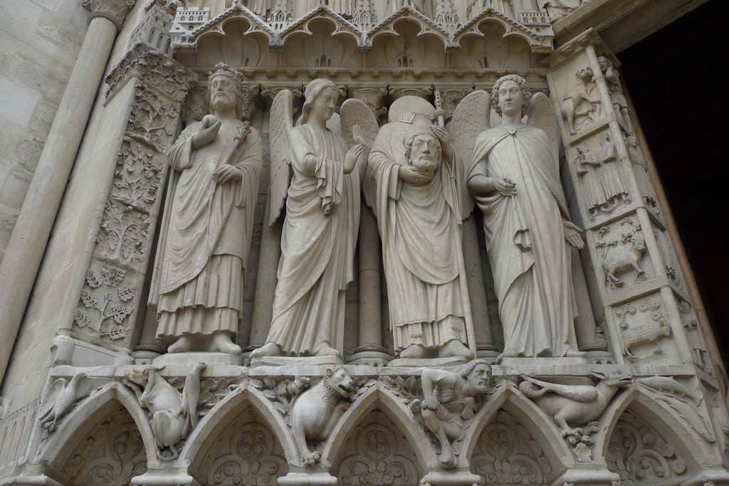 Λεπτομέρεια της πρόσοψης στην Notre Dame