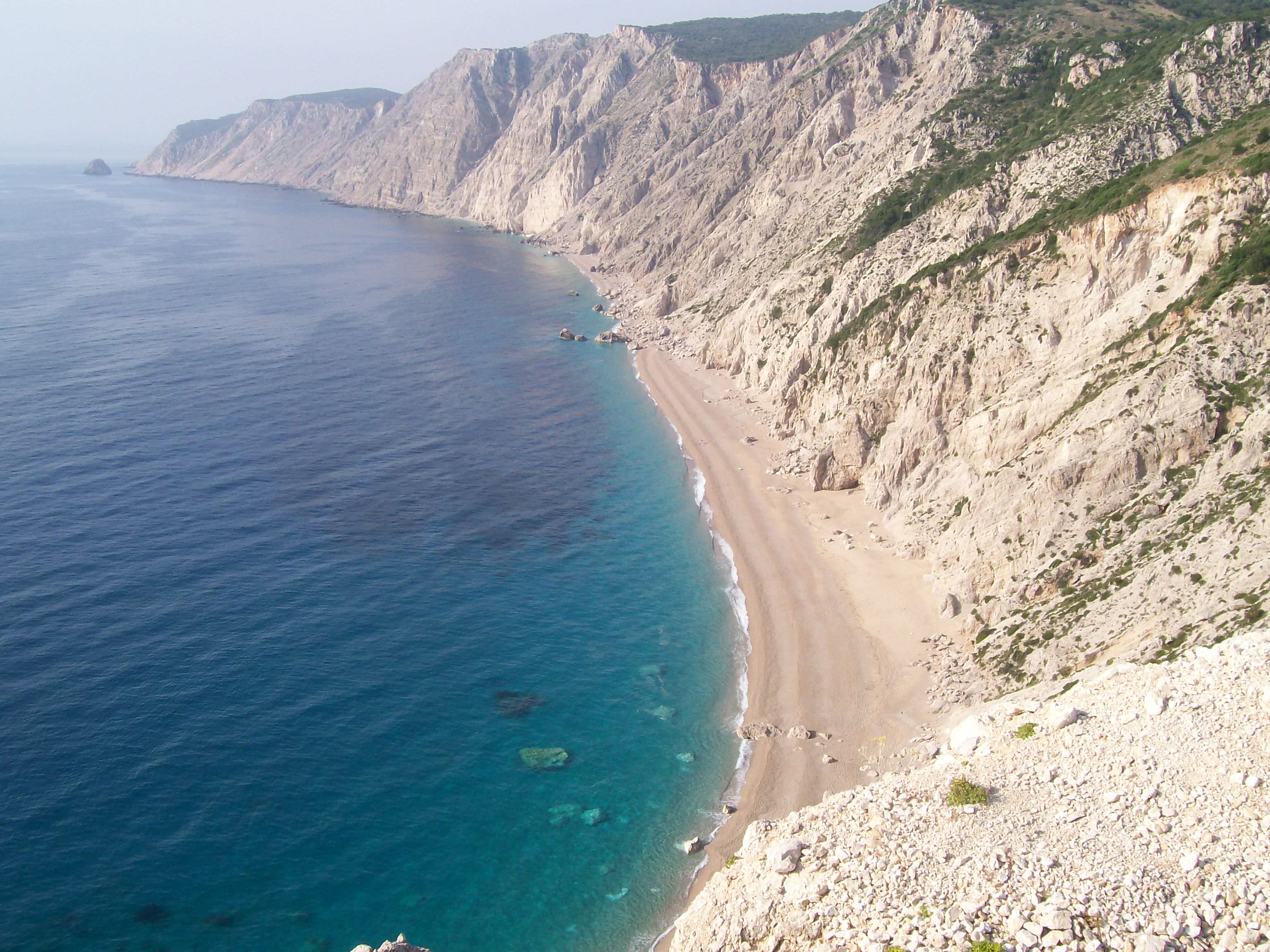 Μαγευτικη παραλια