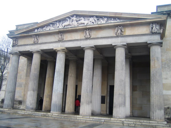 Μνημείο Neue Wache