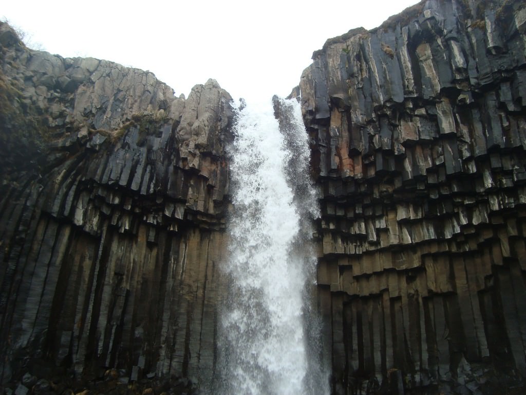 Ο Svartifoss από ακόμα πιο κοντά