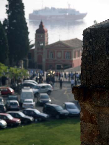 Πάνω από Το Λιστόν