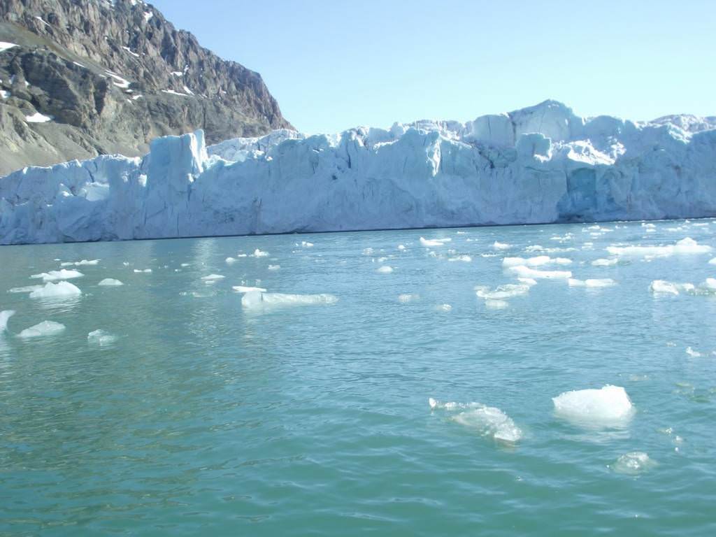 Παγετώνας στο Krossfjorden