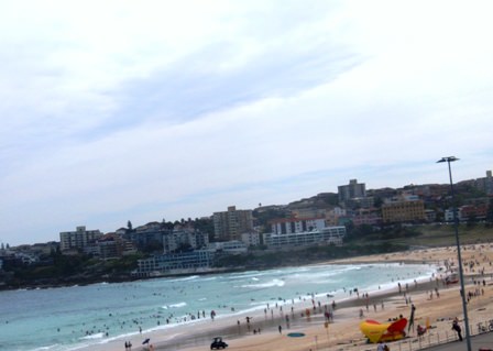 Παραλία στο Σίδνεϋ (Bondi?)