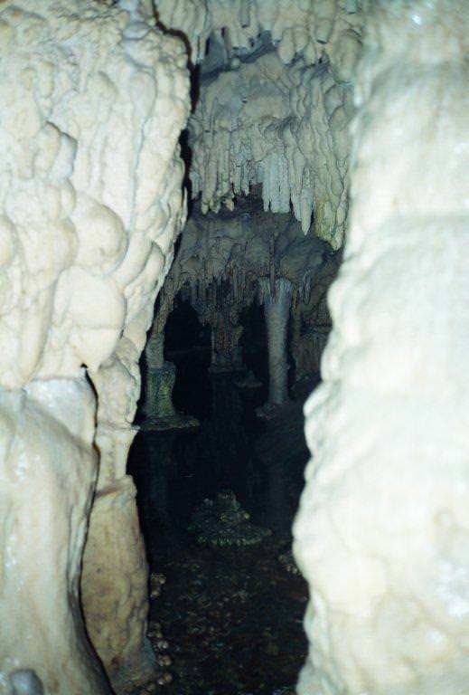 Σπηλαιο Περάματος